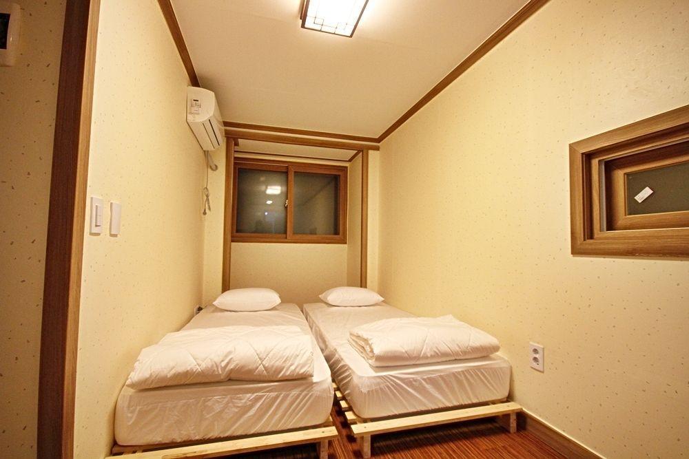 Seoul Station Pencil Hostel ภายนอก รูปภาพ
